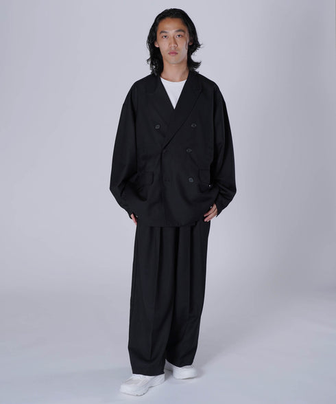 H174 / 着用サイズ:L ブラック 着用アウター:218718