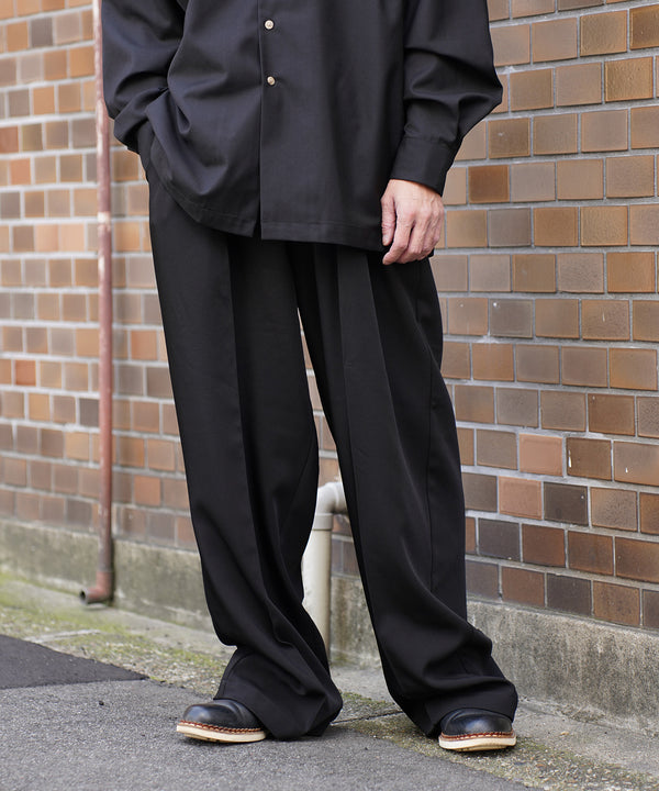 H163 / 着用サイズ: L ブラック 着用トップス:218707