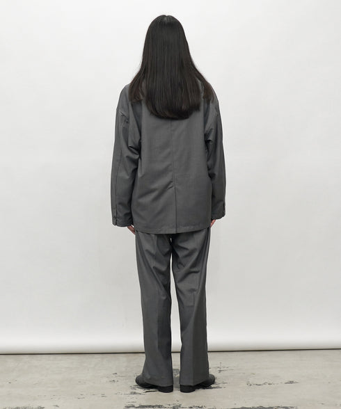 H177 / 着用サイズ:L グレー 着用アウター:218718 着用トップス:218715