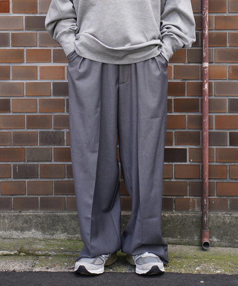 H163 / 着用サイズ:L グレー 着用トップス:218715