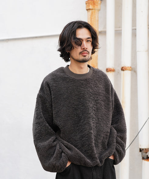 H175 / 着用サイズ:L チャコールグレー 着用ボトムス:218711