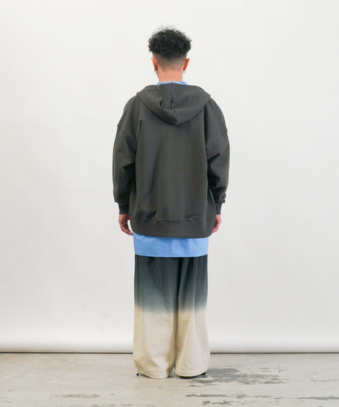 H163 / 着用サイズ:S スミクロ 着用トップス:218518 着用ボトムス:217640