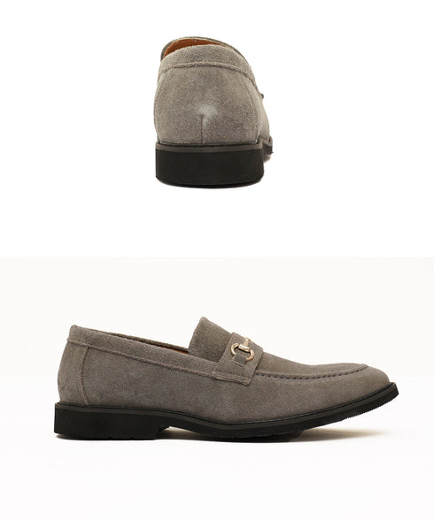 本革ローファー