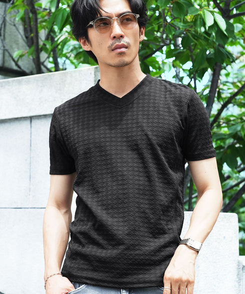 ダイヤジャガードVネックTシャツ
