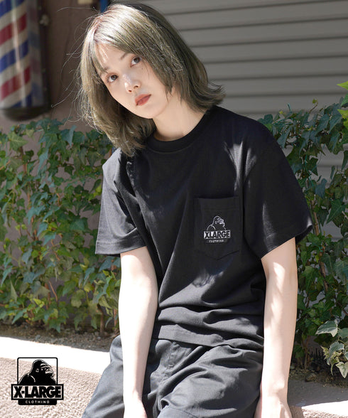 エクストララージ X-LARGE EMBROIDERED SLANTED OG ユニセックス半袖ポケットTシャツ