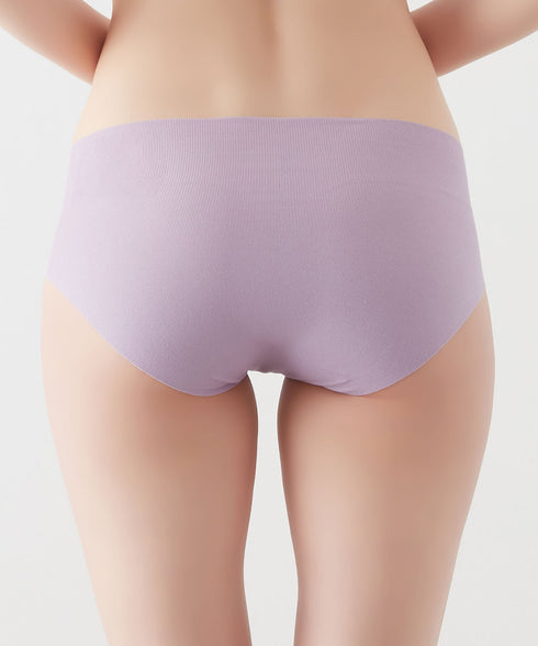 アディダス adidas 完全無縫製 レディース ハ-フショーツ 【メール便】