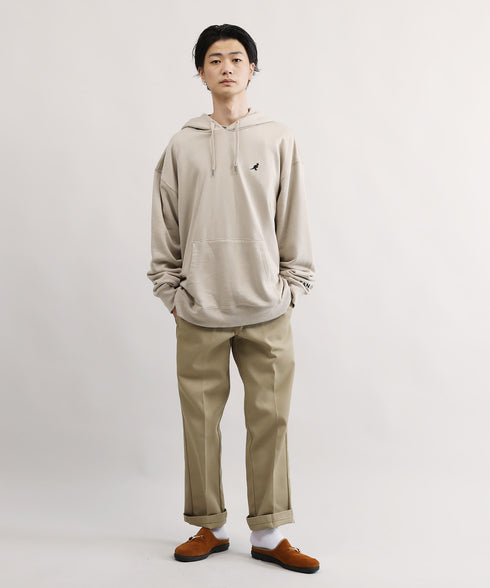 H180 / 54kg / B85 / W68 / H94 / 着用サイズ:XL グレージュ×ブラックB