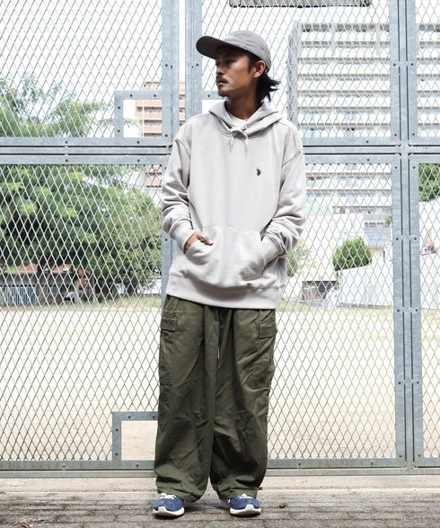 H171 / 着用サイズ: L ライトグレー×ブラック