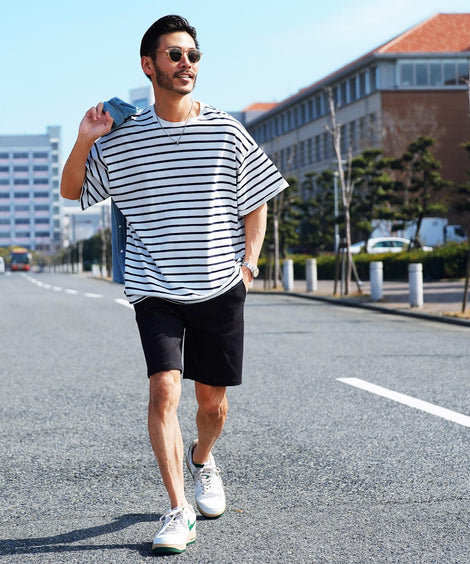 おすすめコーデモノトーンコーデの画像