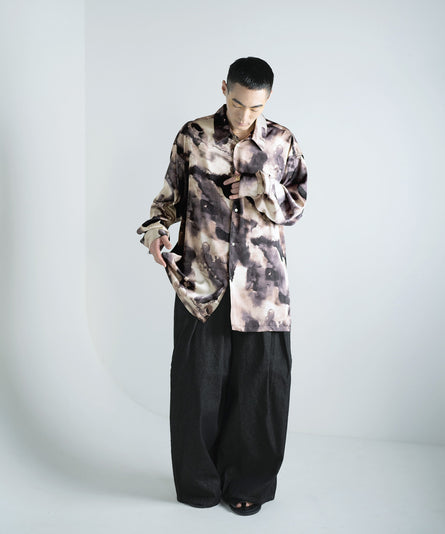 レギュラーカラー アブストラクト グラフィック LS シルクタッチ カバーシャツ