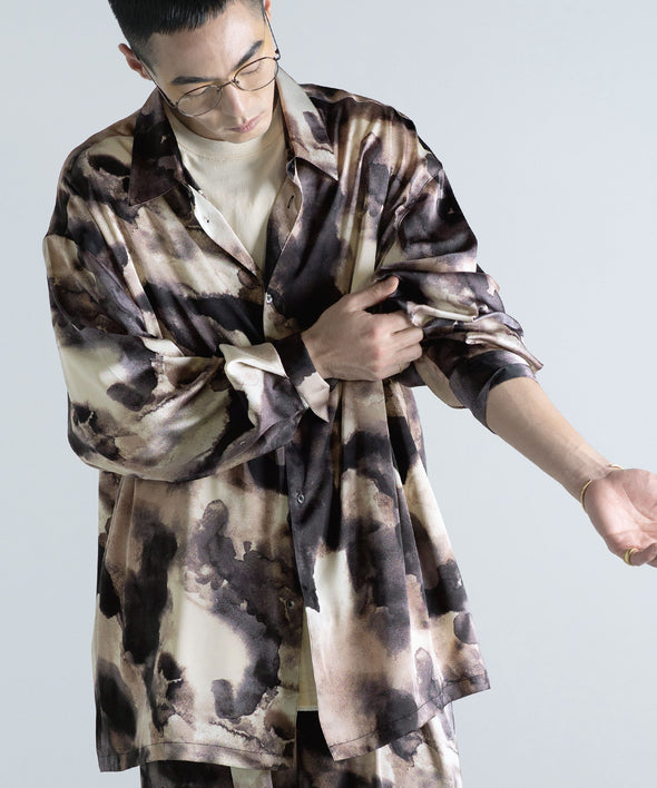 レギュラーカラー アブストラクト グラフィック LS シルクタッチ カバーシャツ
