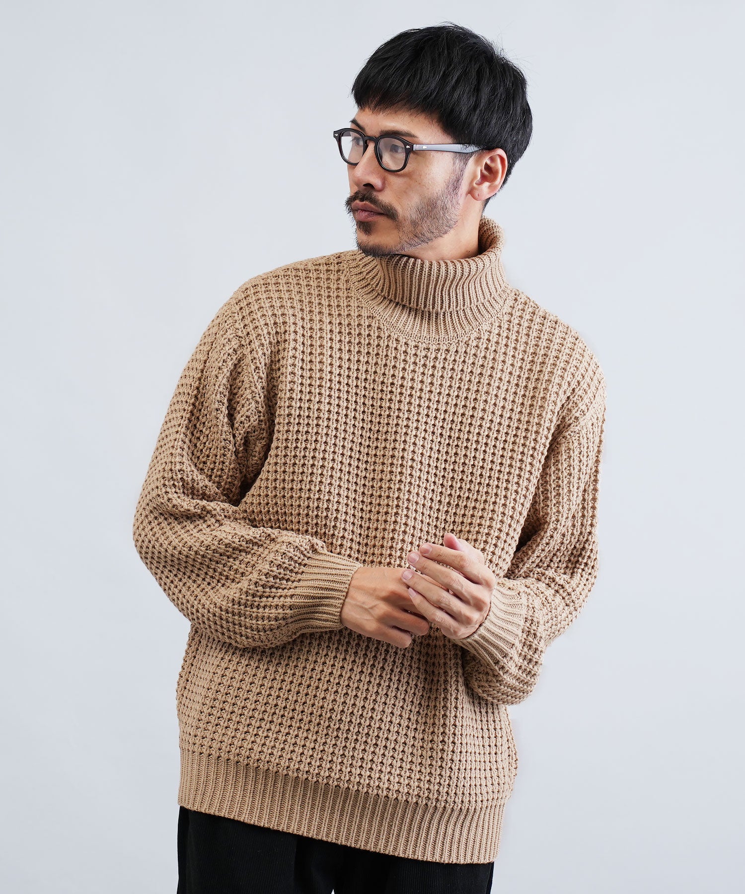 FLOOR(フロール) 24A/W ボーダー柄タートルニット FLOOR(フロール) 24A⁄W ボーダー柄タートルニット