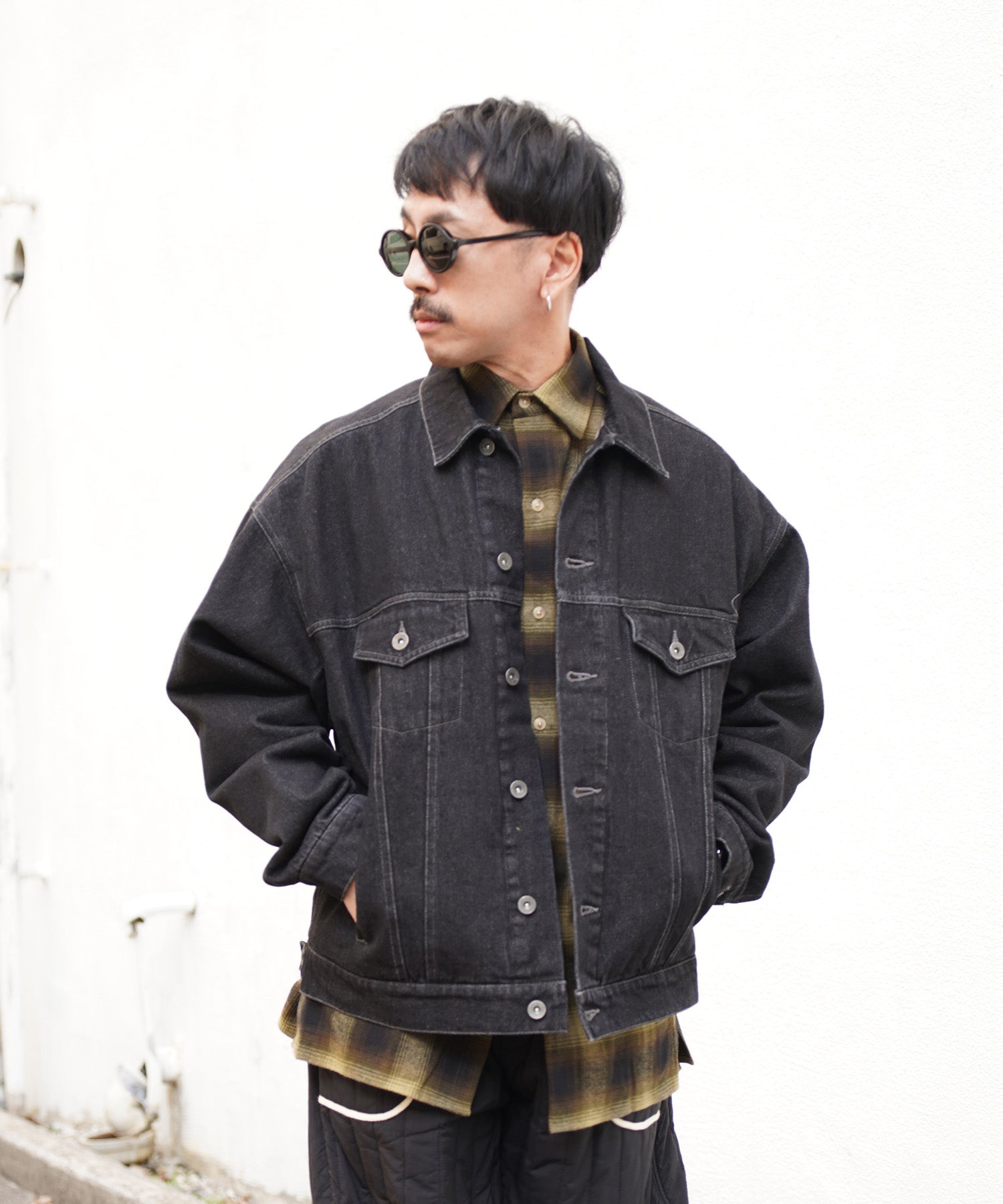 218710_ブラック_スタイリング2